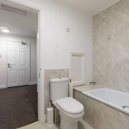 Apartment Charming 1br On Harbour With Sea Views