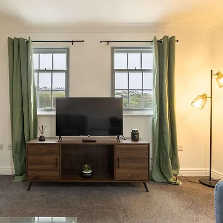 Charming 1br On Harbour With Sea Views Apartment *
