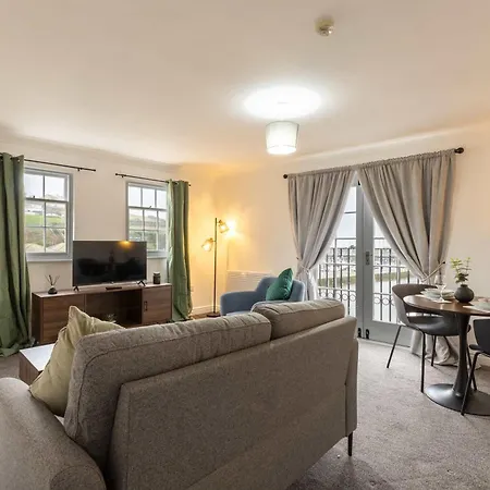 Charming 1br On Harbour With Sea Views Whitehaven