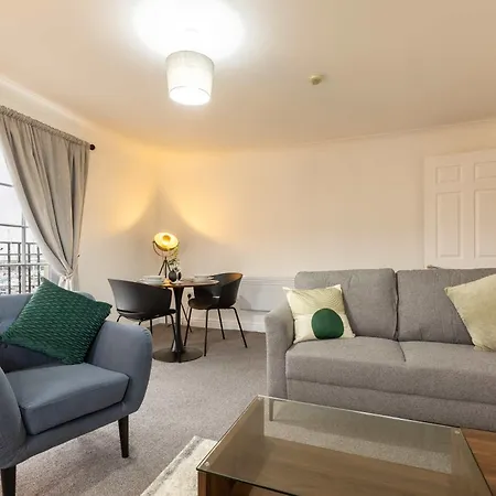 Charming 1br On Harbour With Sea Views Whitehaven