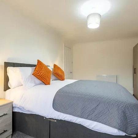 Apartment Charming 1br On Harbour With Sea Views *